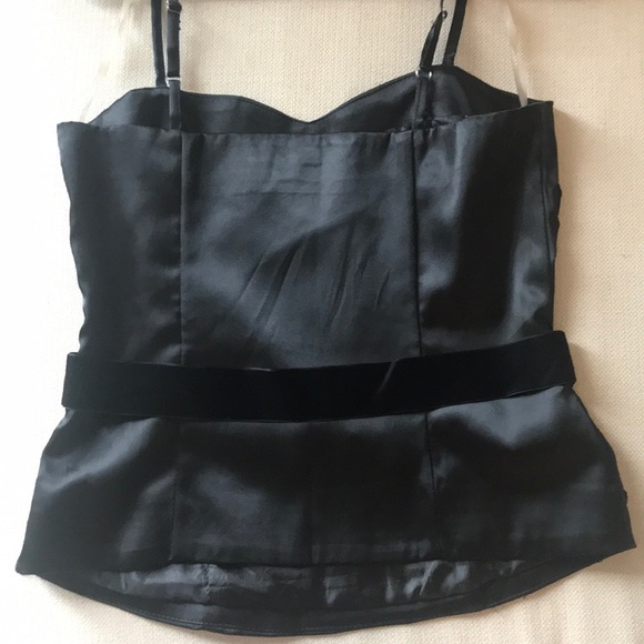 Black top - Picture 3 of 3